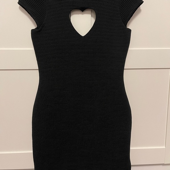 Urban Outfitters heart cut out dress NWOT - Picture 3 of 6